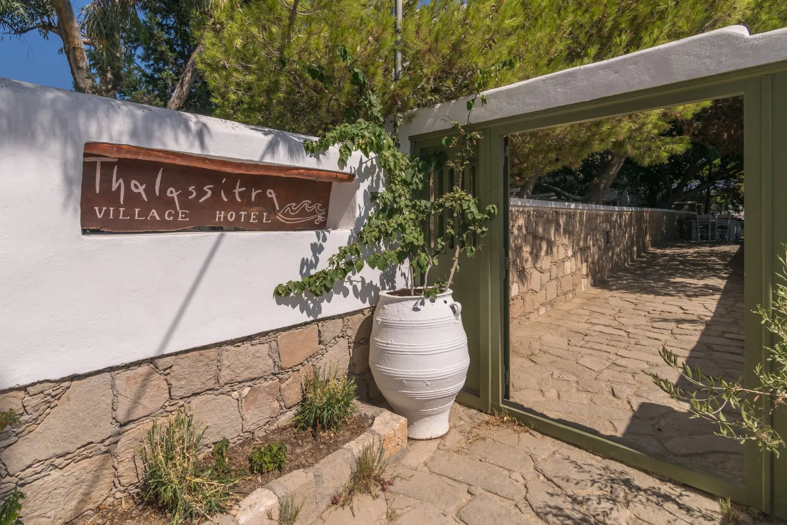 Thalassitra Village Hotel