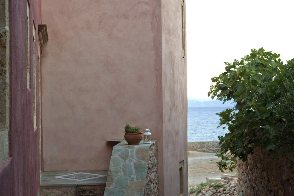 Theophano Art Hotel