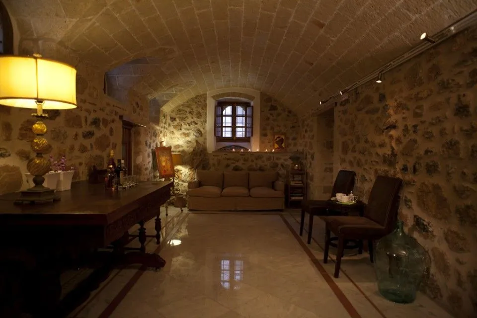 Theophano Art Hotel