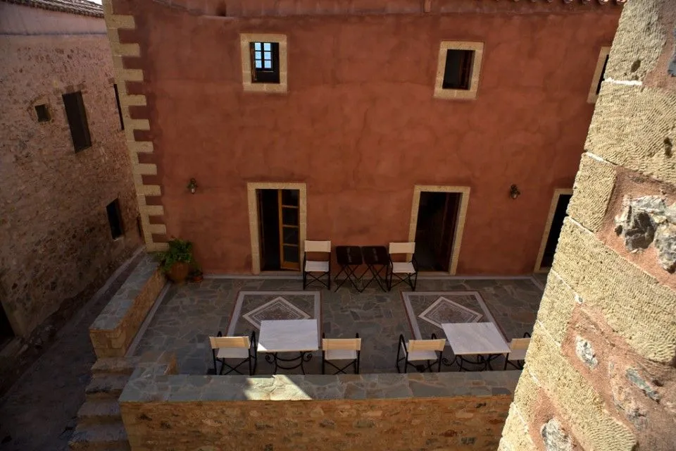 Theophano Art Hotel