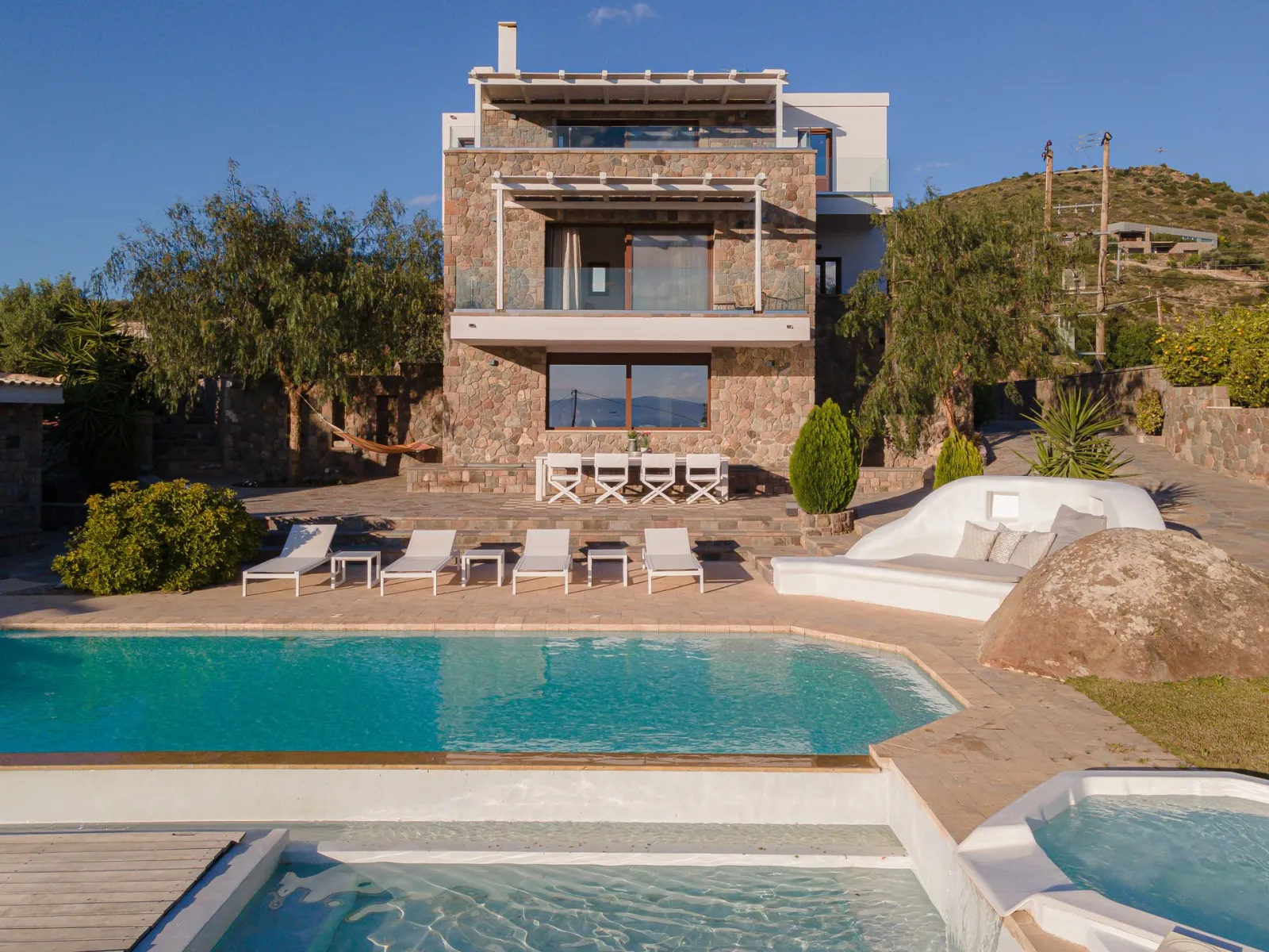 Villa Tzikides Aegina