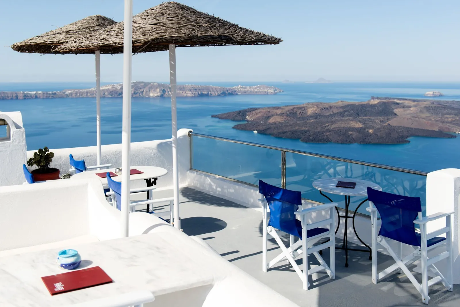 Vallas Apartments & Villas Santorini