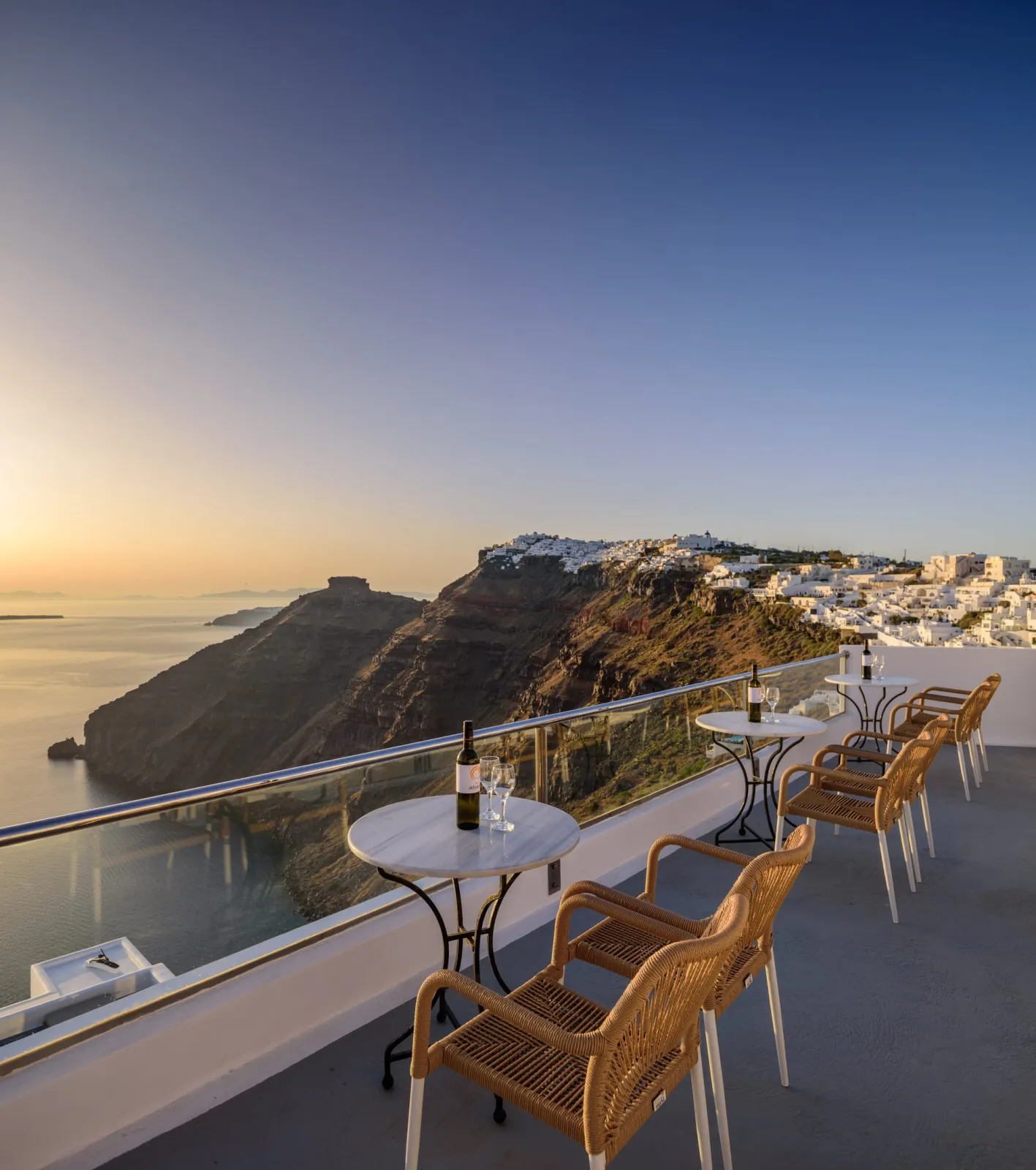 Vallas Apartments & Villas Santorini