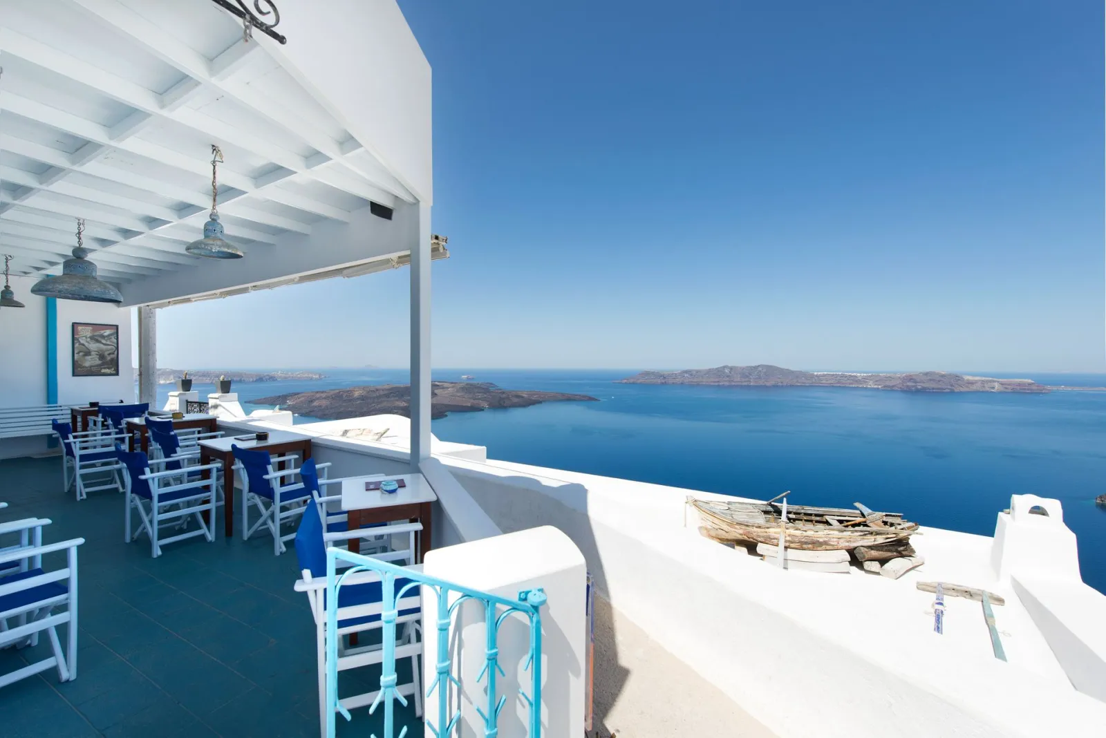 Vallas Apartments & Villas Santorini