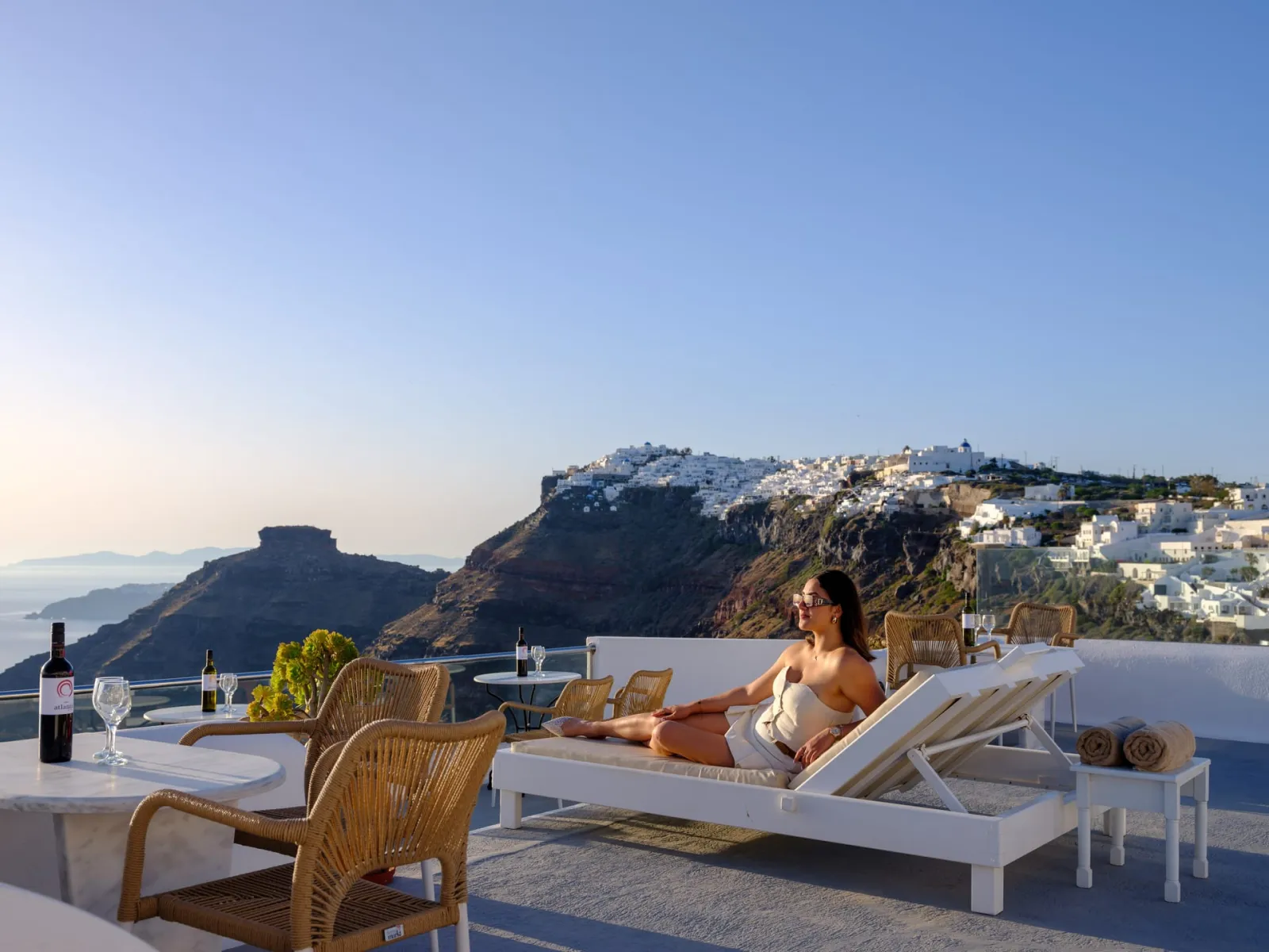 Vallas Apartments & Villas Santorini