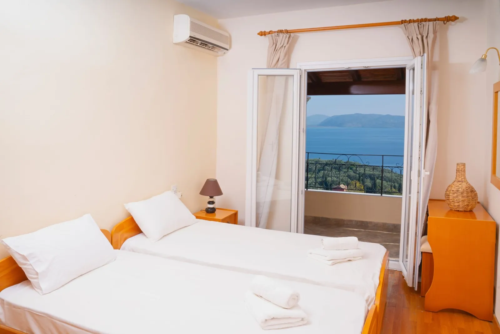 Villa Vasso Sea View Residences