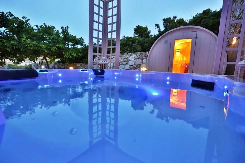 Ventoura Studios & Apartments