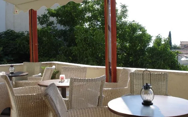 Virginia Hotel Samos