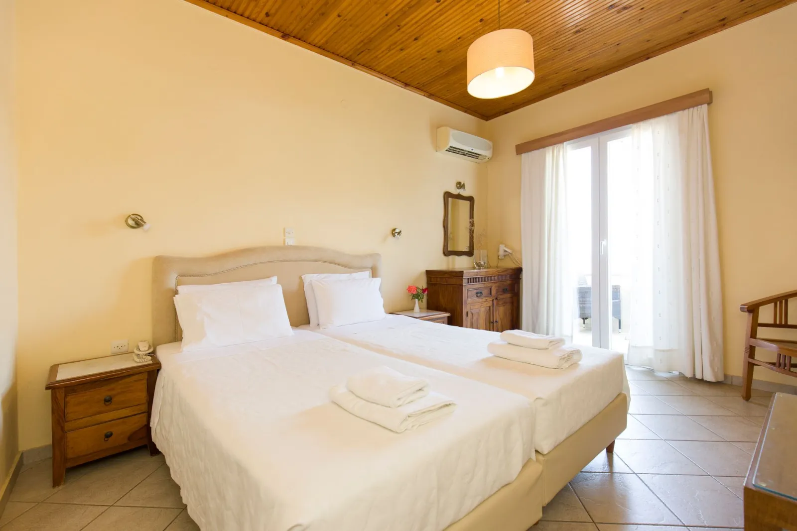 Virginia Hotel Samos