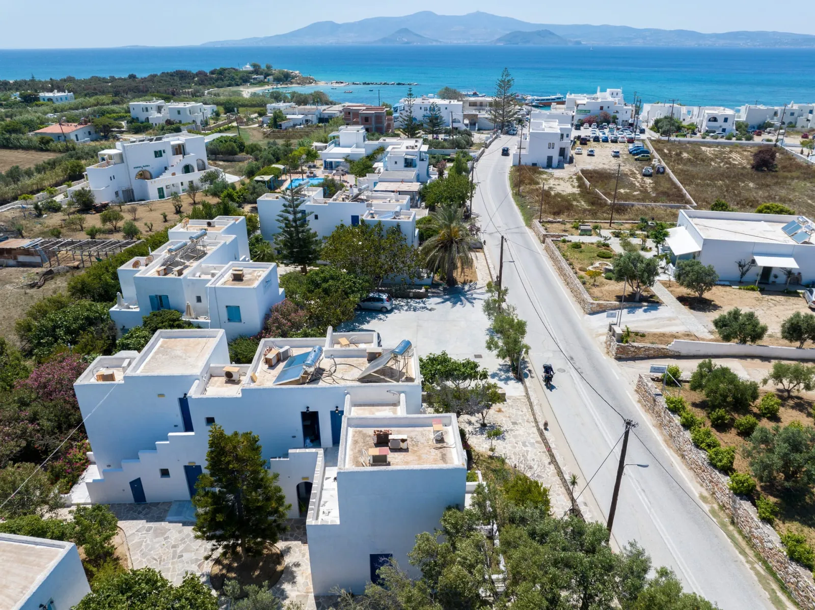 Agia Anna Living