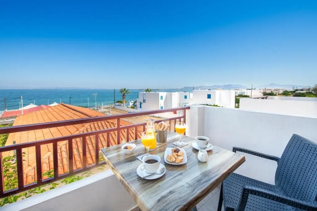 Laza Beach Inn Agistri