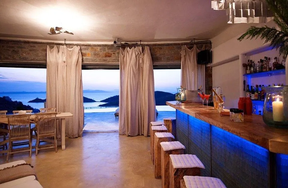 Aigis Suites Kea