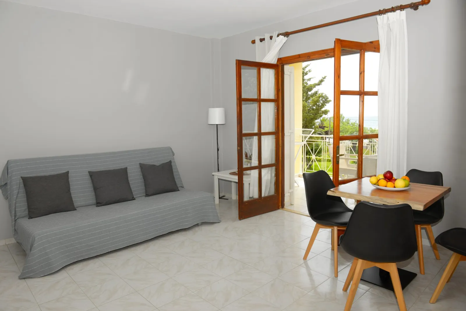 Albouro Seafront Apartments