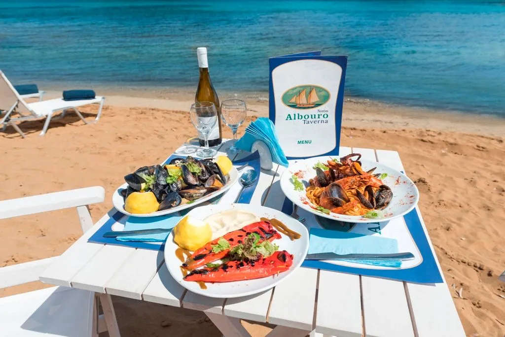 Albouro Seafront Apartments
