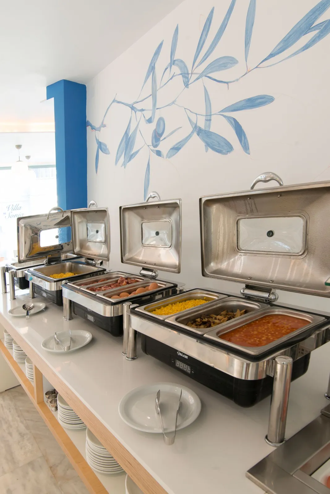 Alia Beach Hotel