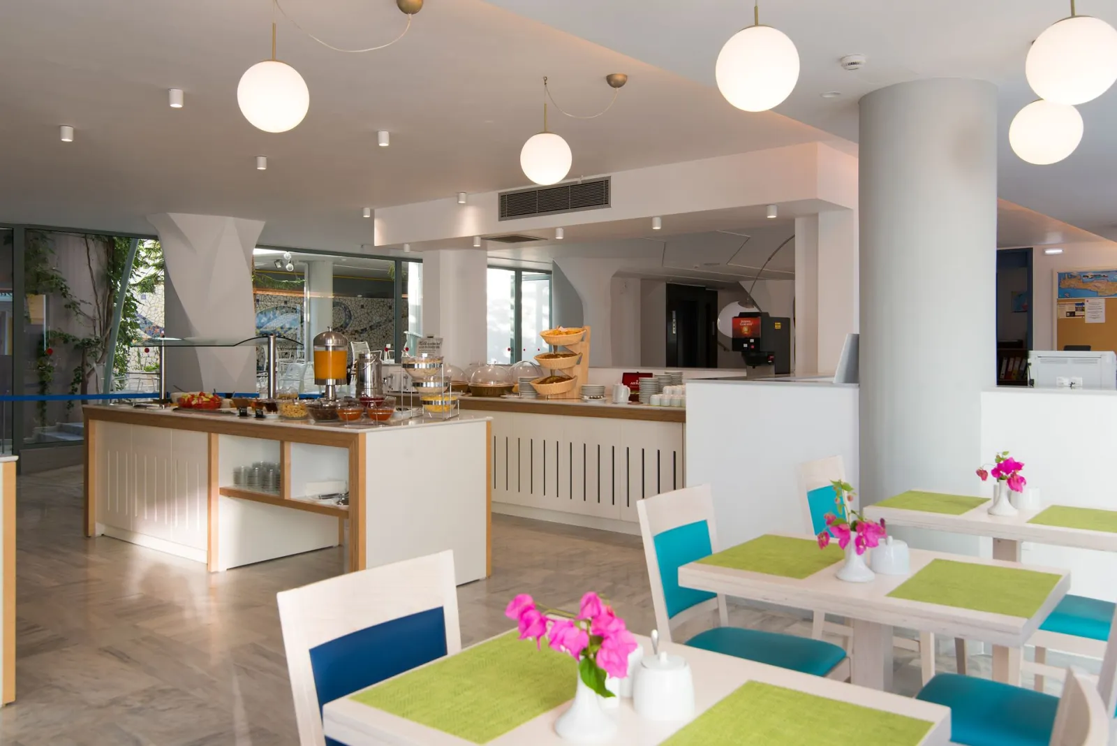 Alia Beach Hotel