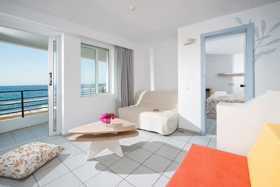 Alia Beach Hotel