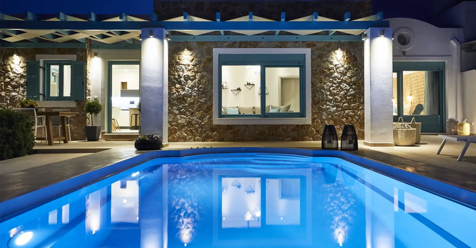 Almyriki Beach Villa Santorini