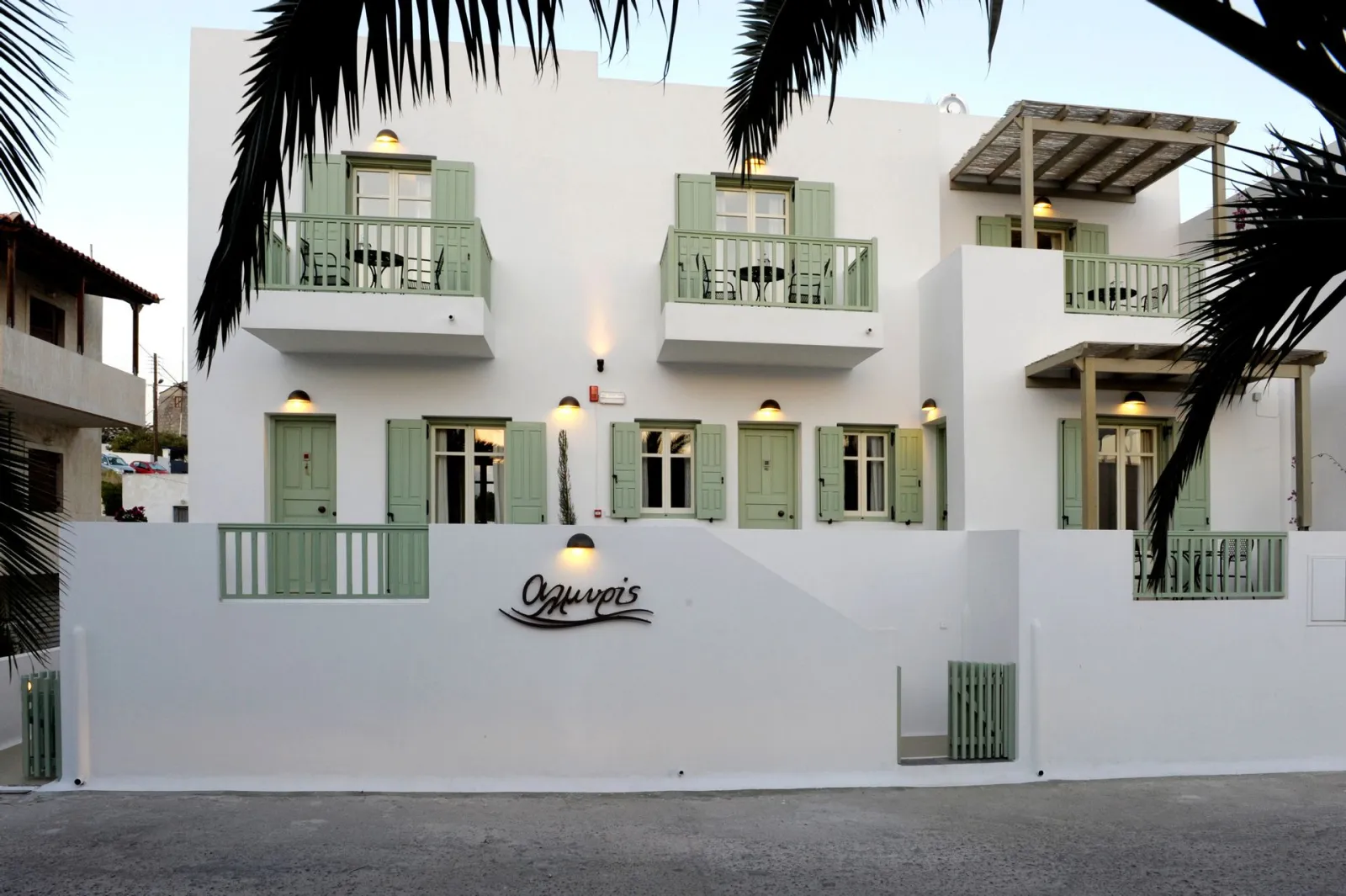 Almyris Rooms