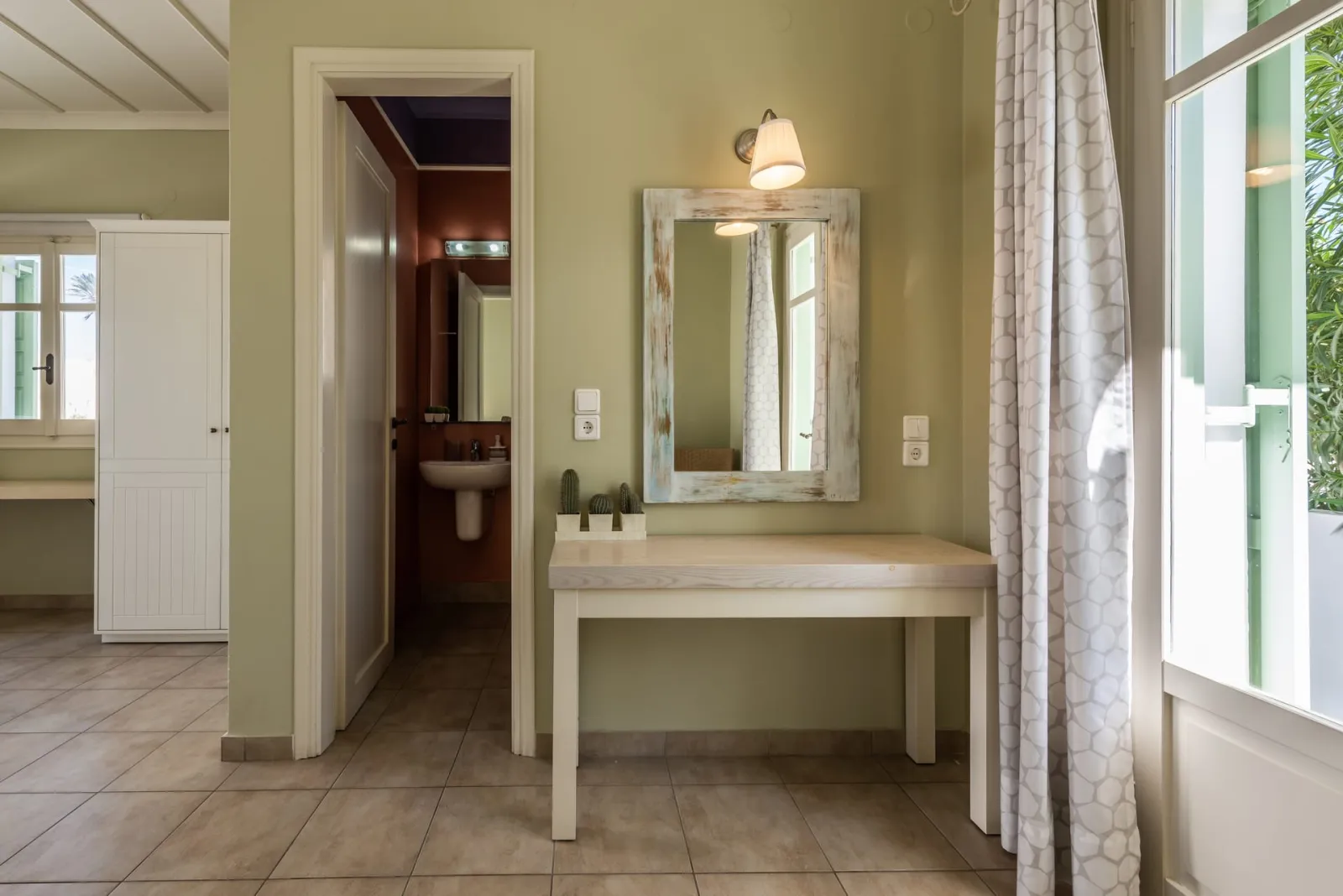 Almyris Rooms