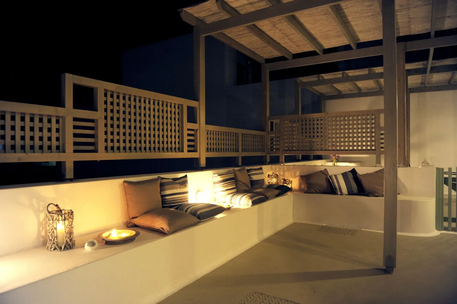 Almyris Rooms