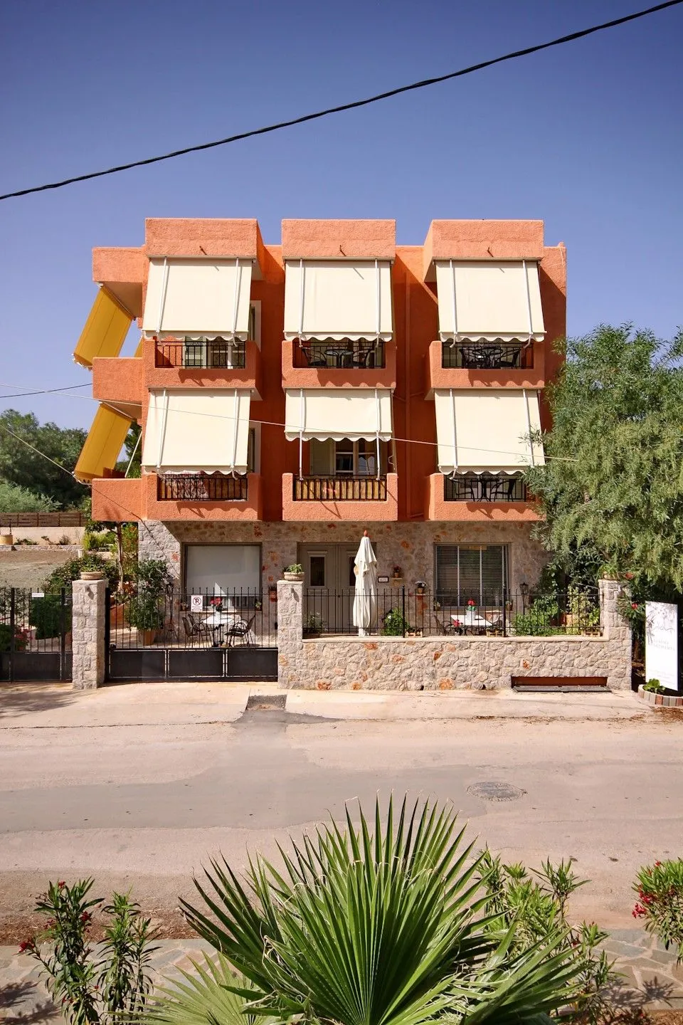 Aloe Luxury Apartments & Suites