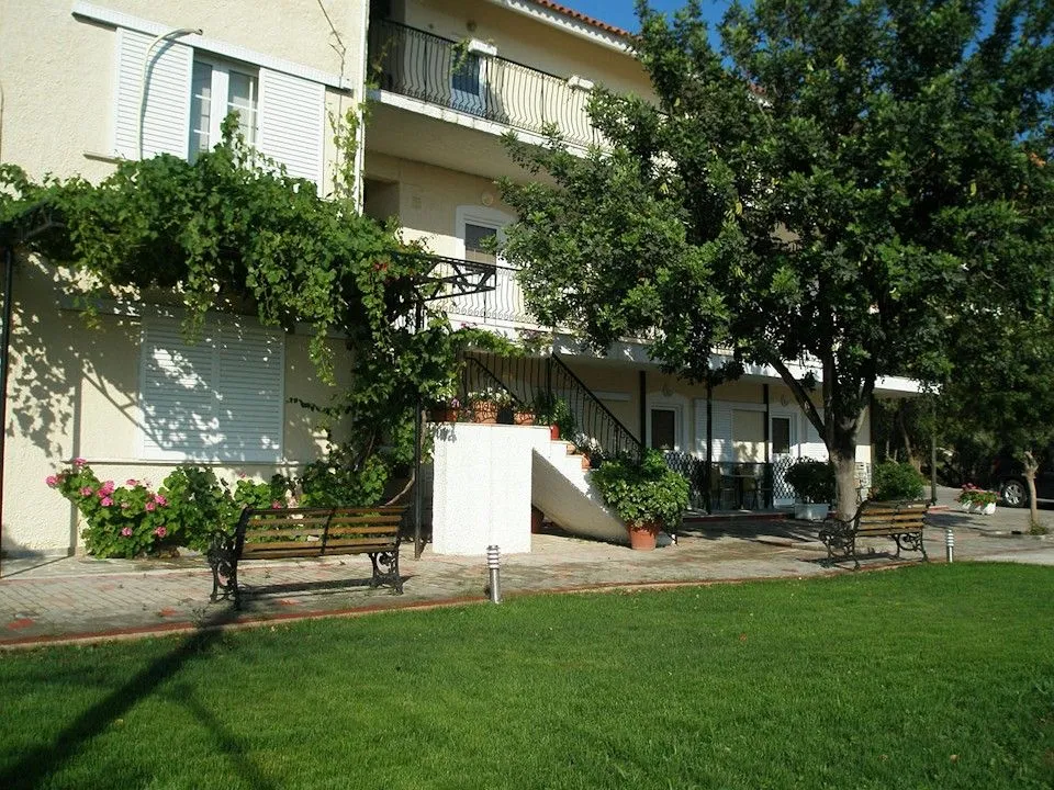 Alonia Studios Tolo