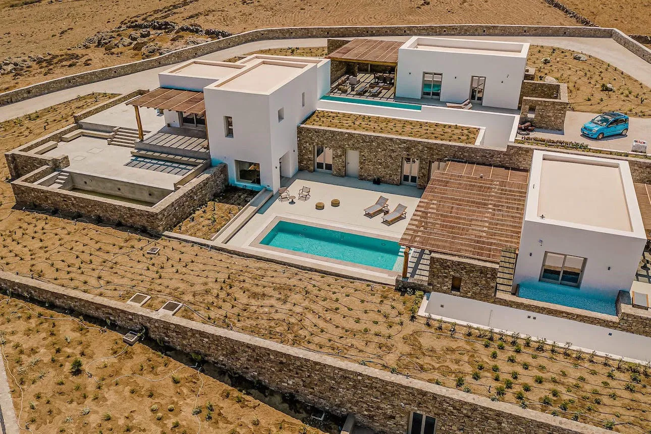 Amarelo Suites