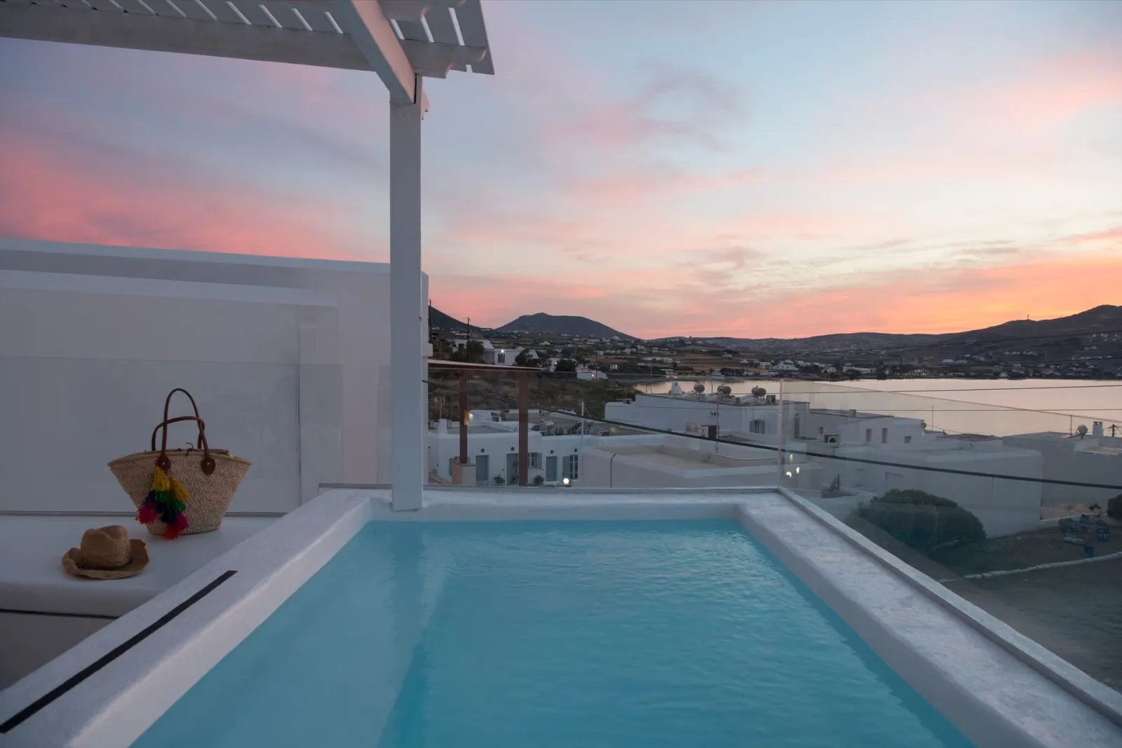 Ammos Luxury Rooms & Home Paros