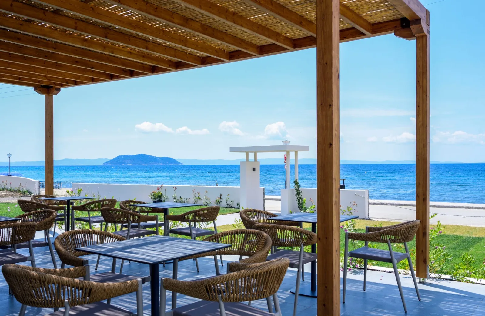 Amyntas Seafront Hotel - Adults Only