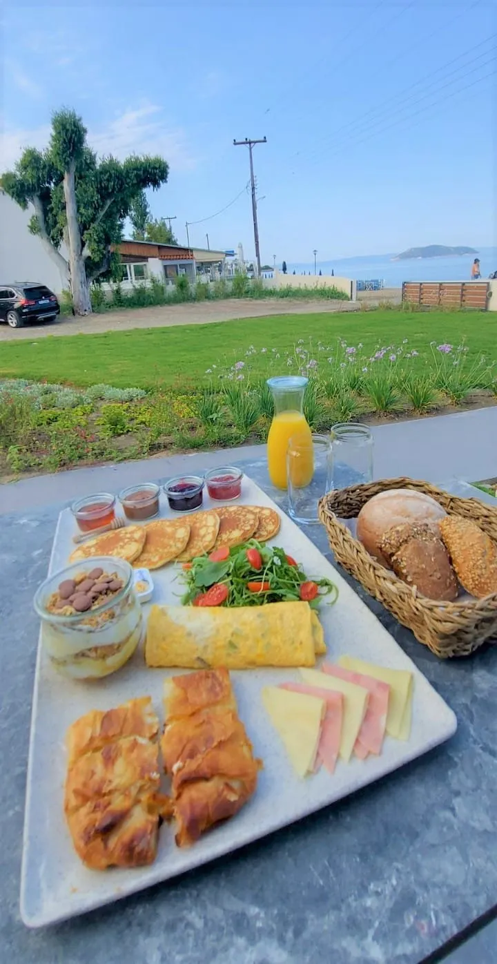 Amyntas Seafront Hotel - Adults Only