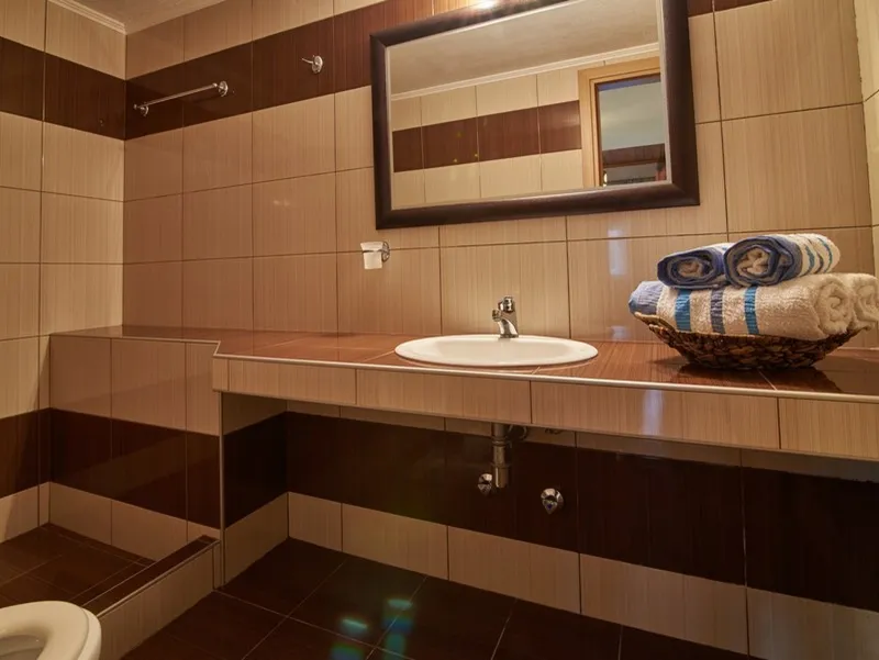 Bath Room # 1