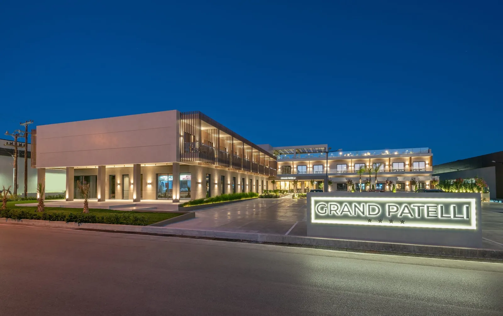 Whether visiting Limnos for relaxation, culture, or business, Grand Patelli promises a memorable stay defined by style, comfort, and exceptional location.