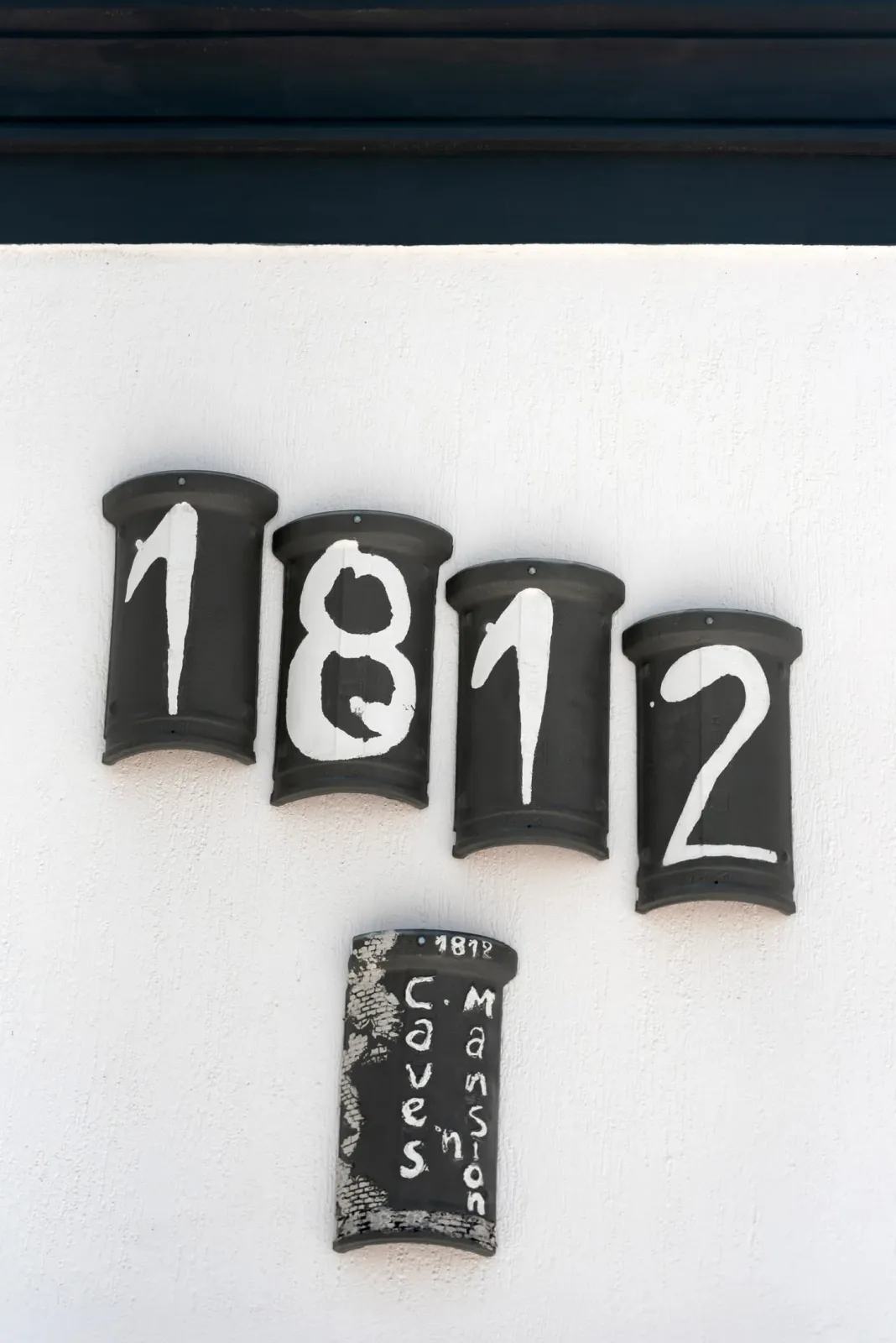 1812 Caves 'n Mansion