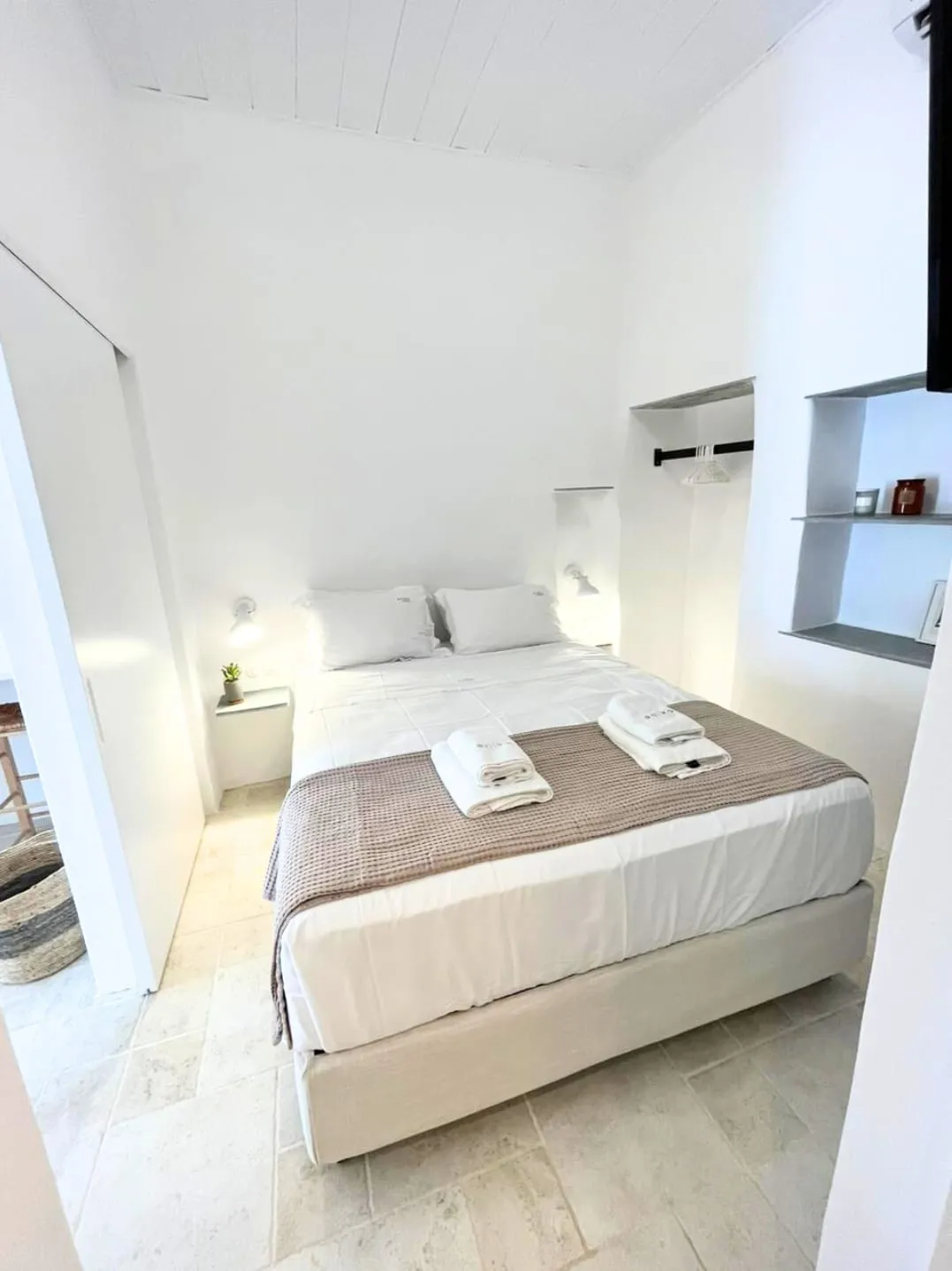 aniko suites