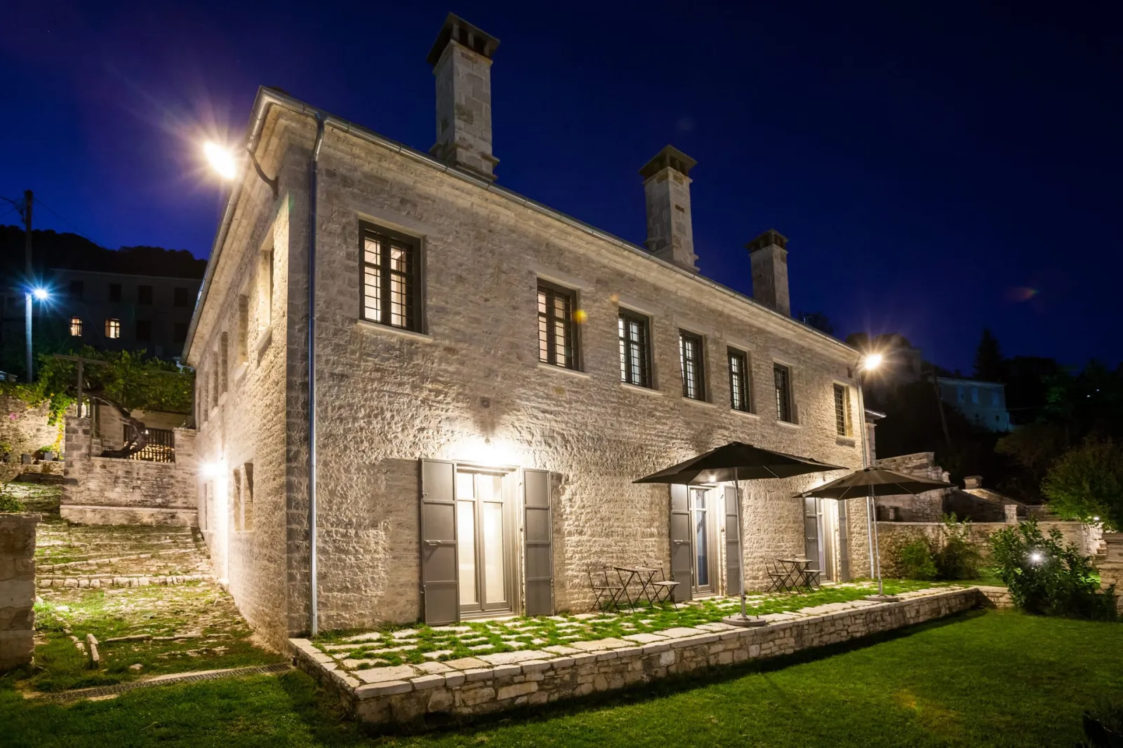 Apeiros Chora Hotel