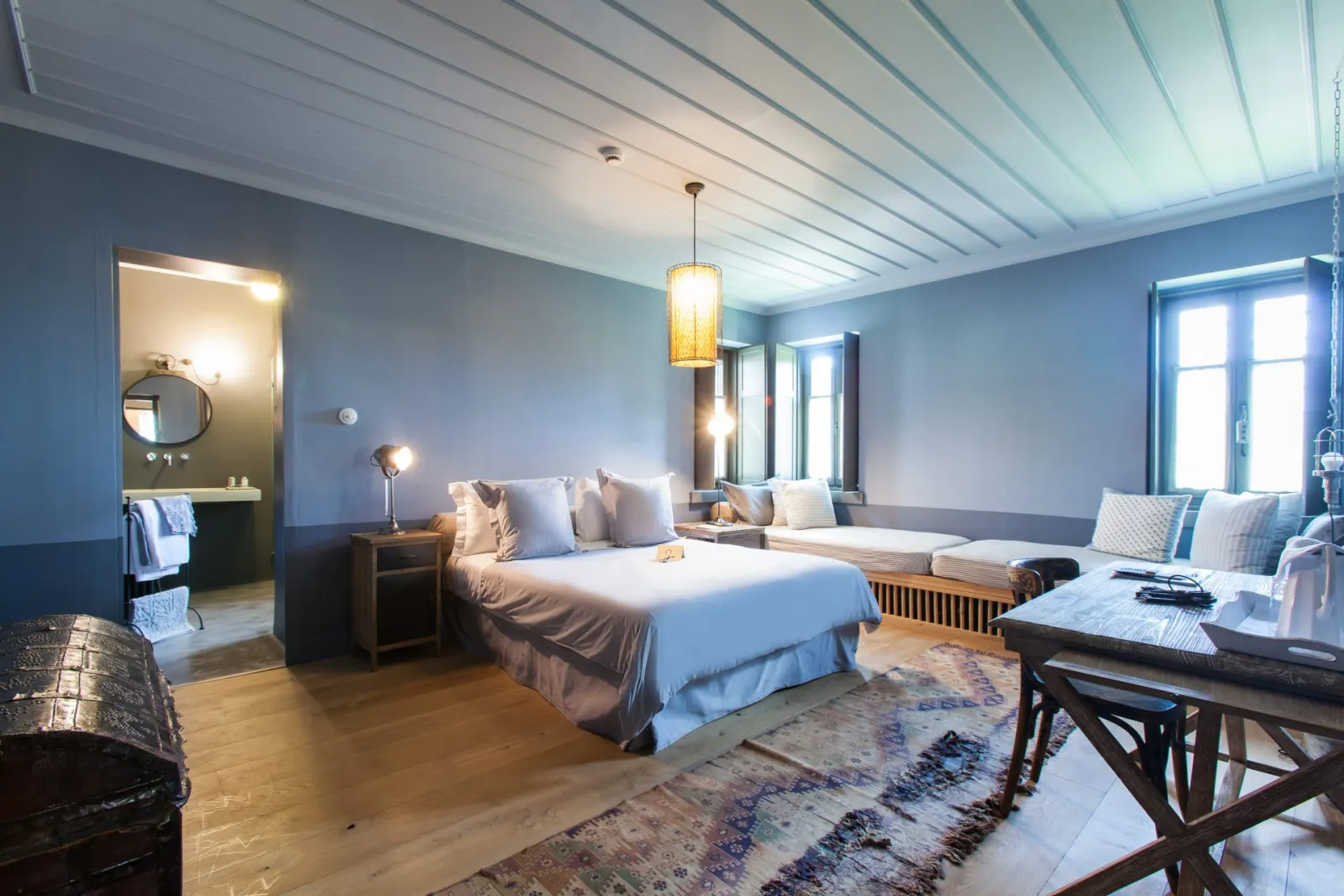 Apeiros Chora Hotel