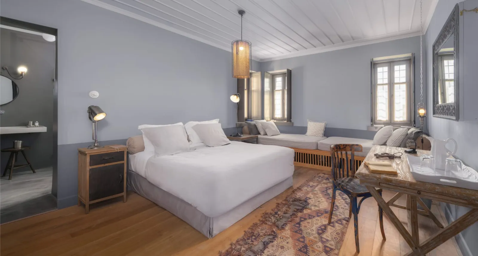 Apeiros Chora Hotel