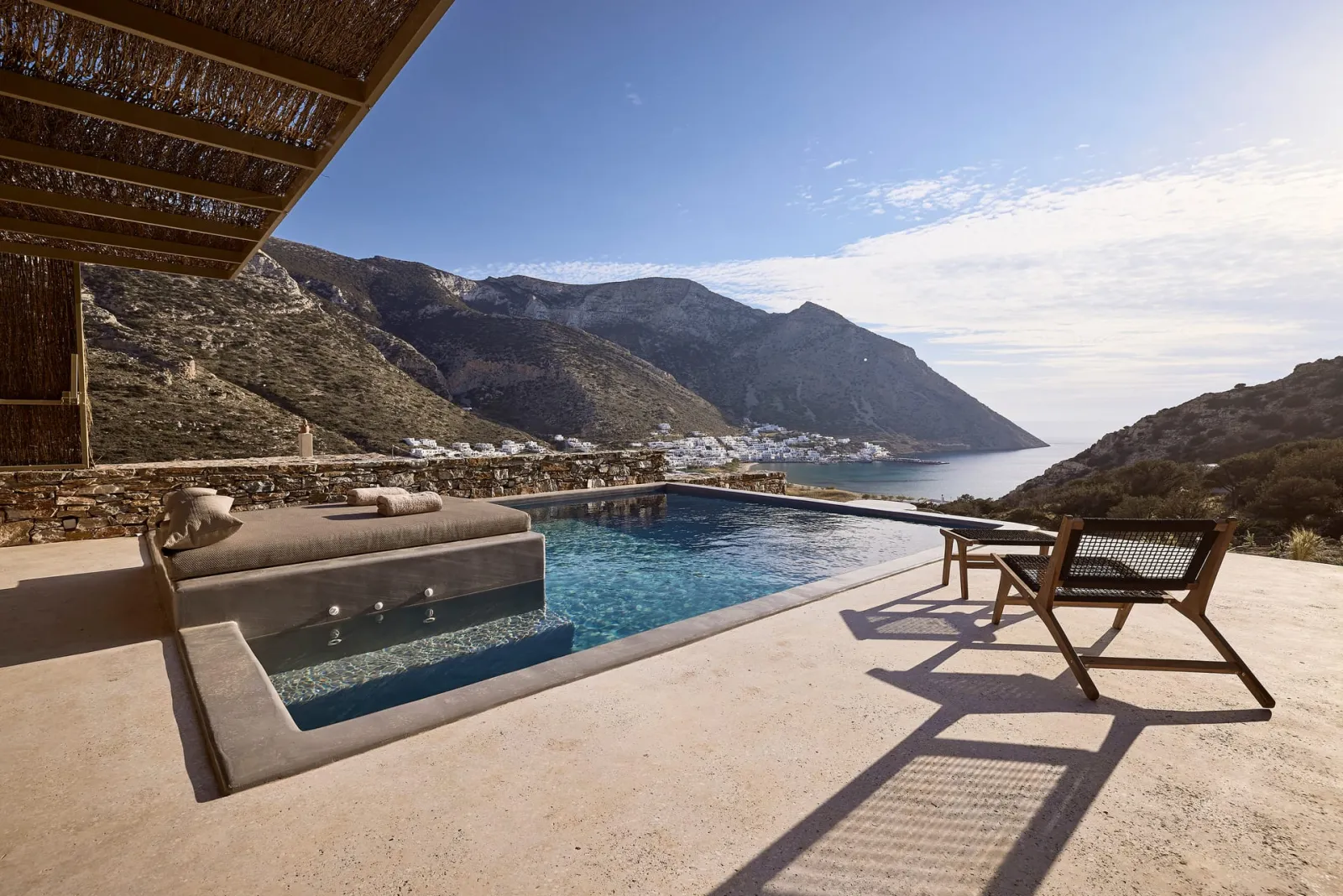 Apsila Pool Suites