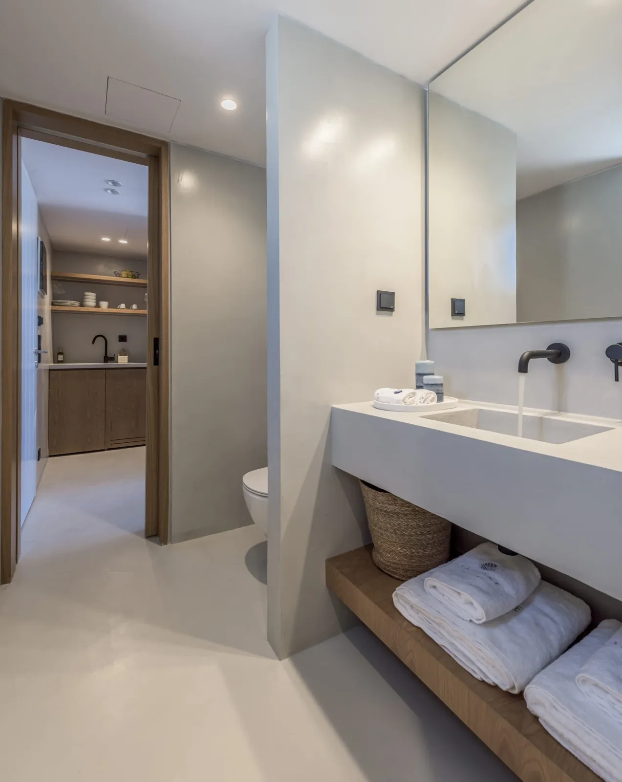 Ariadne Suites