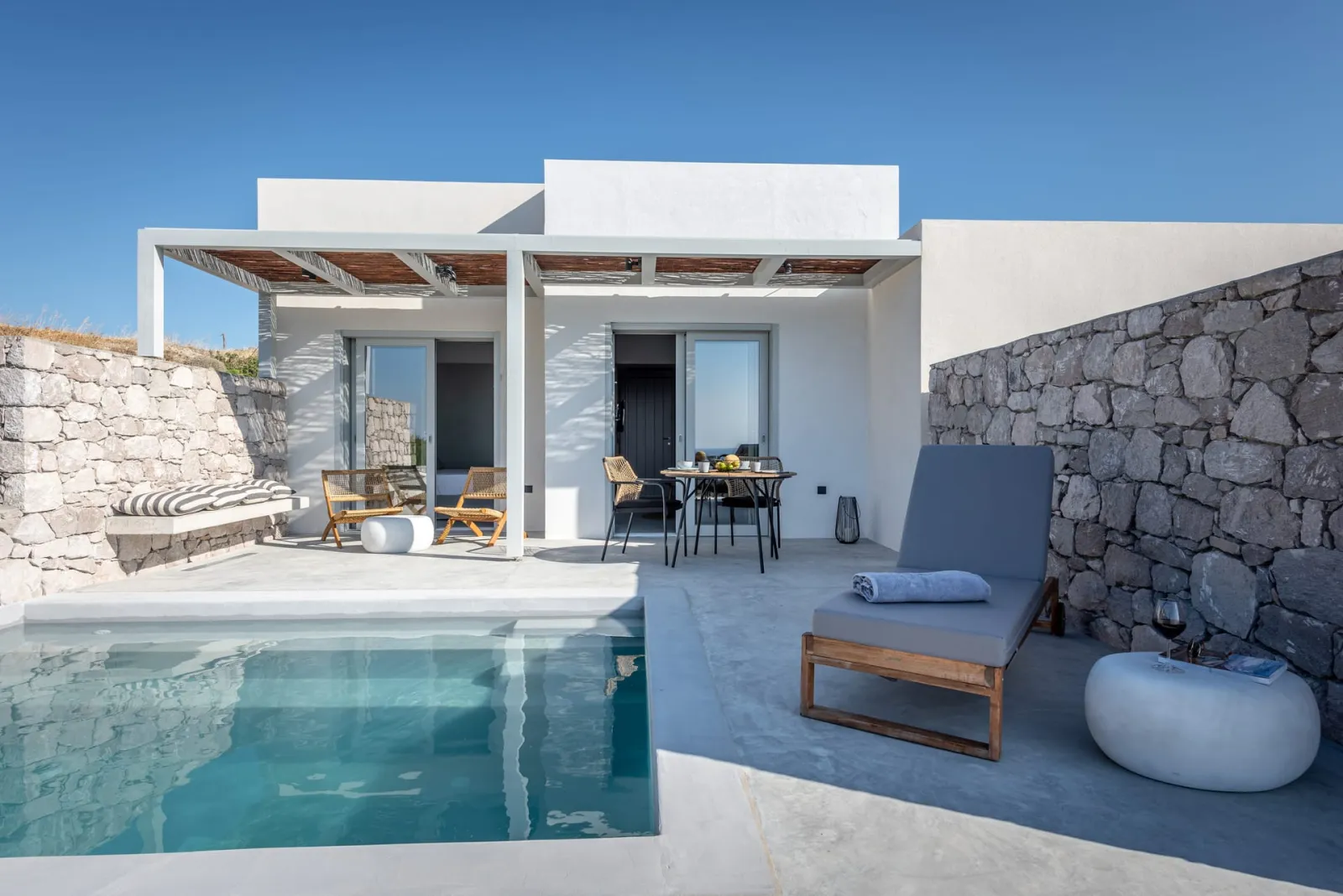 Ariadne Suites