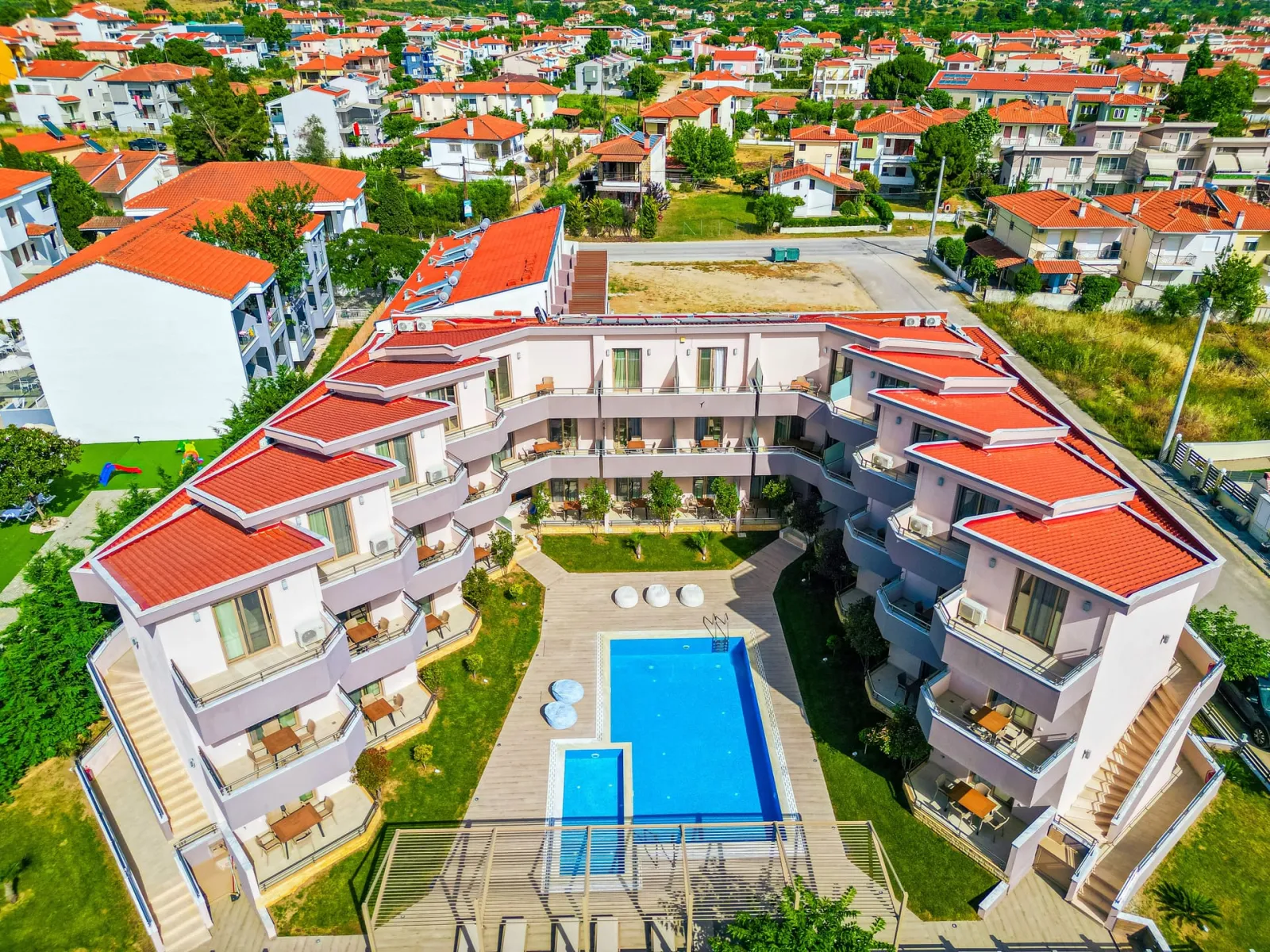 Aria Garden Suites
