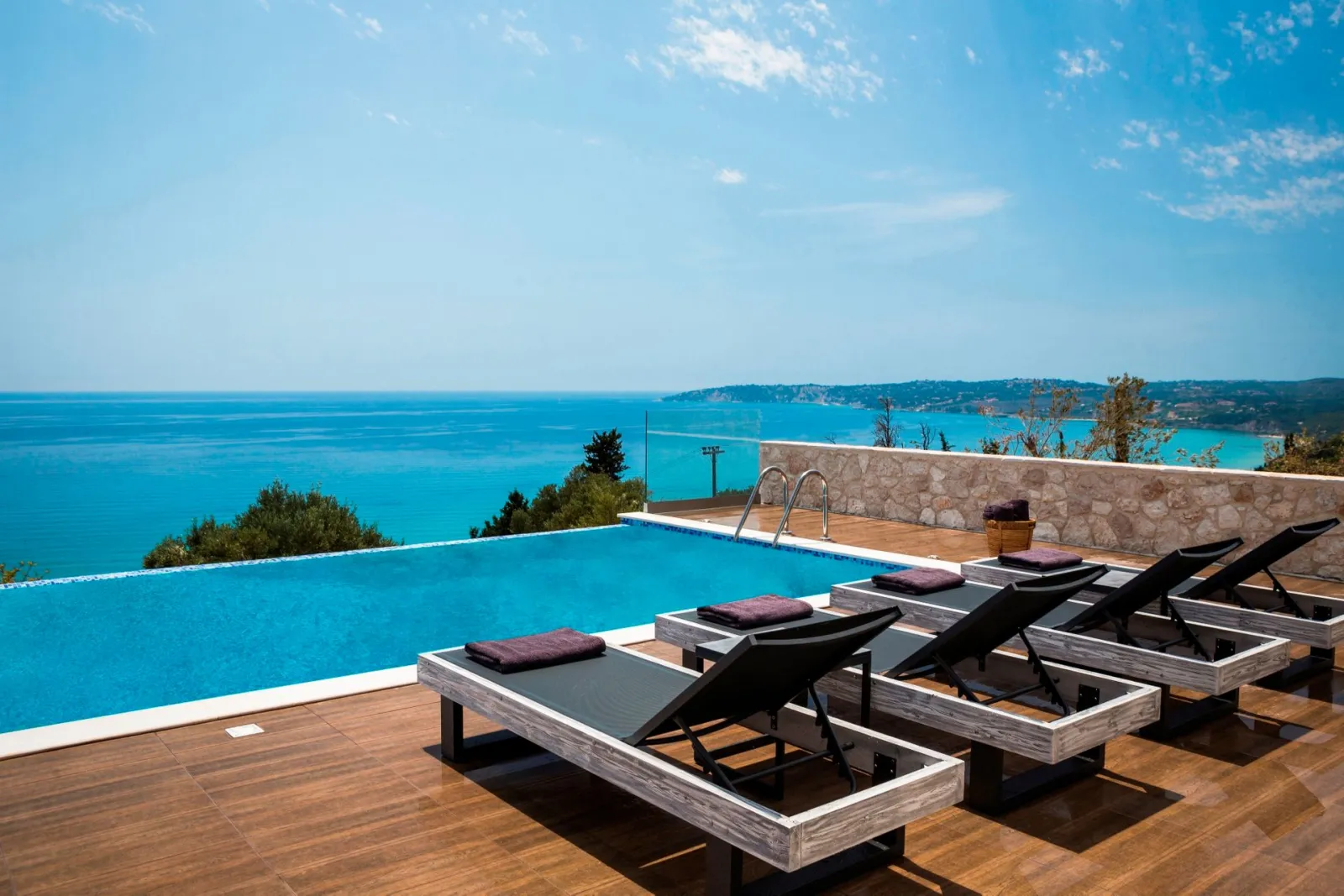 Villa Edge