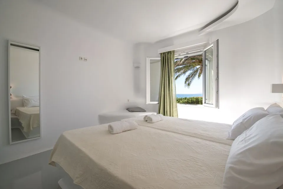 Suite with sea view &amp; terrace