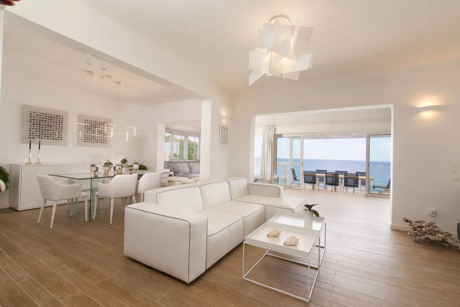 Infinite Blue Villa