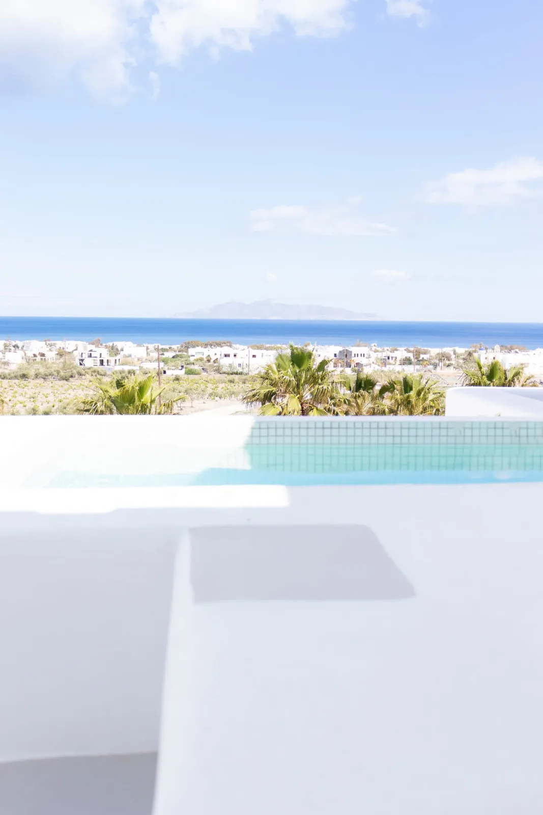 Honeymoon Sea View Suite with Jacuzzi