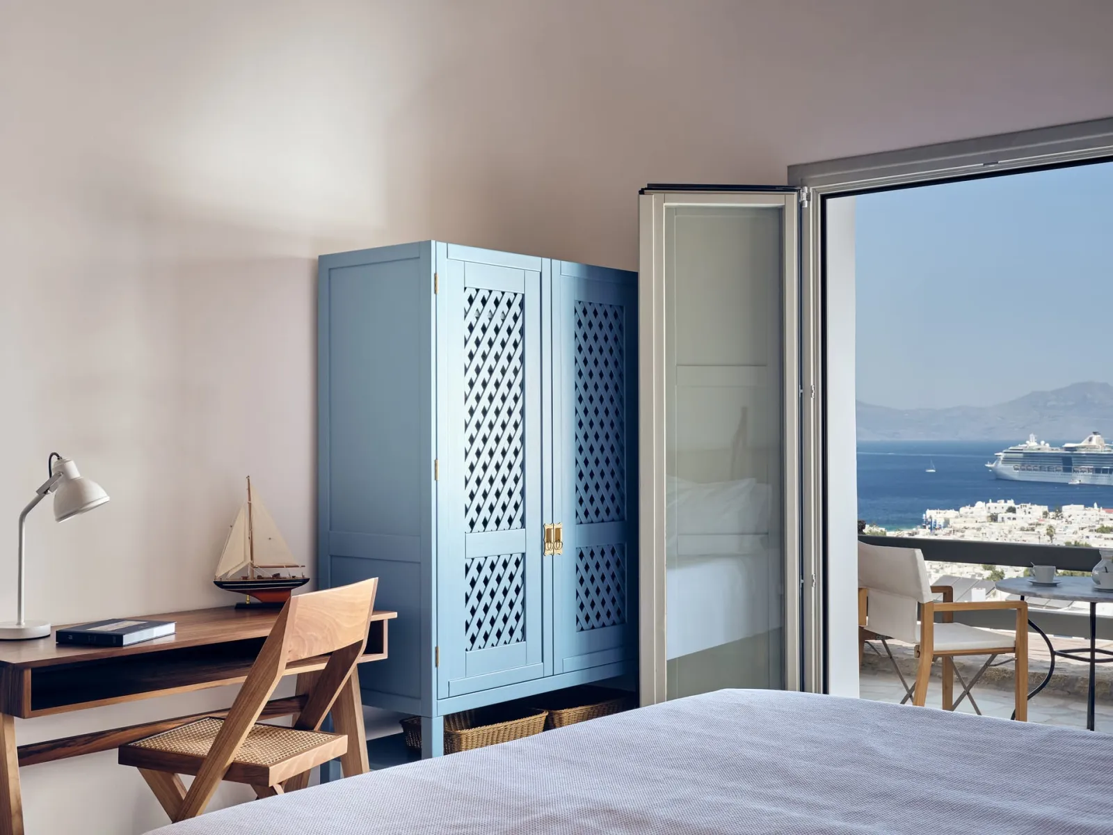 Hilltop Sea View Room | 250m from Belvedere Hotel | Shuttle Included |