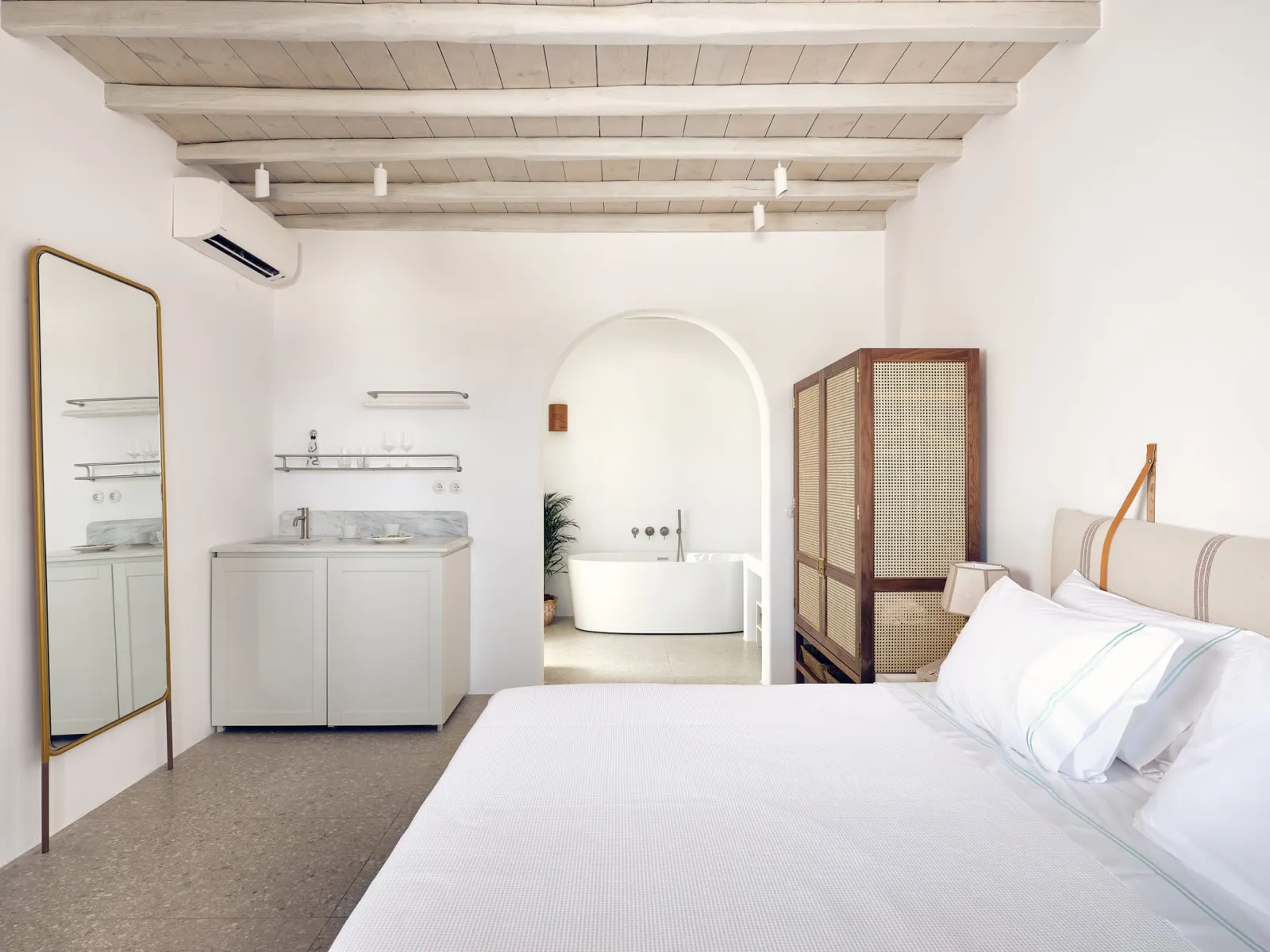Hilltop Sea View room Private Pool | 250m from Belvedere Hotel | Shuttle Included |