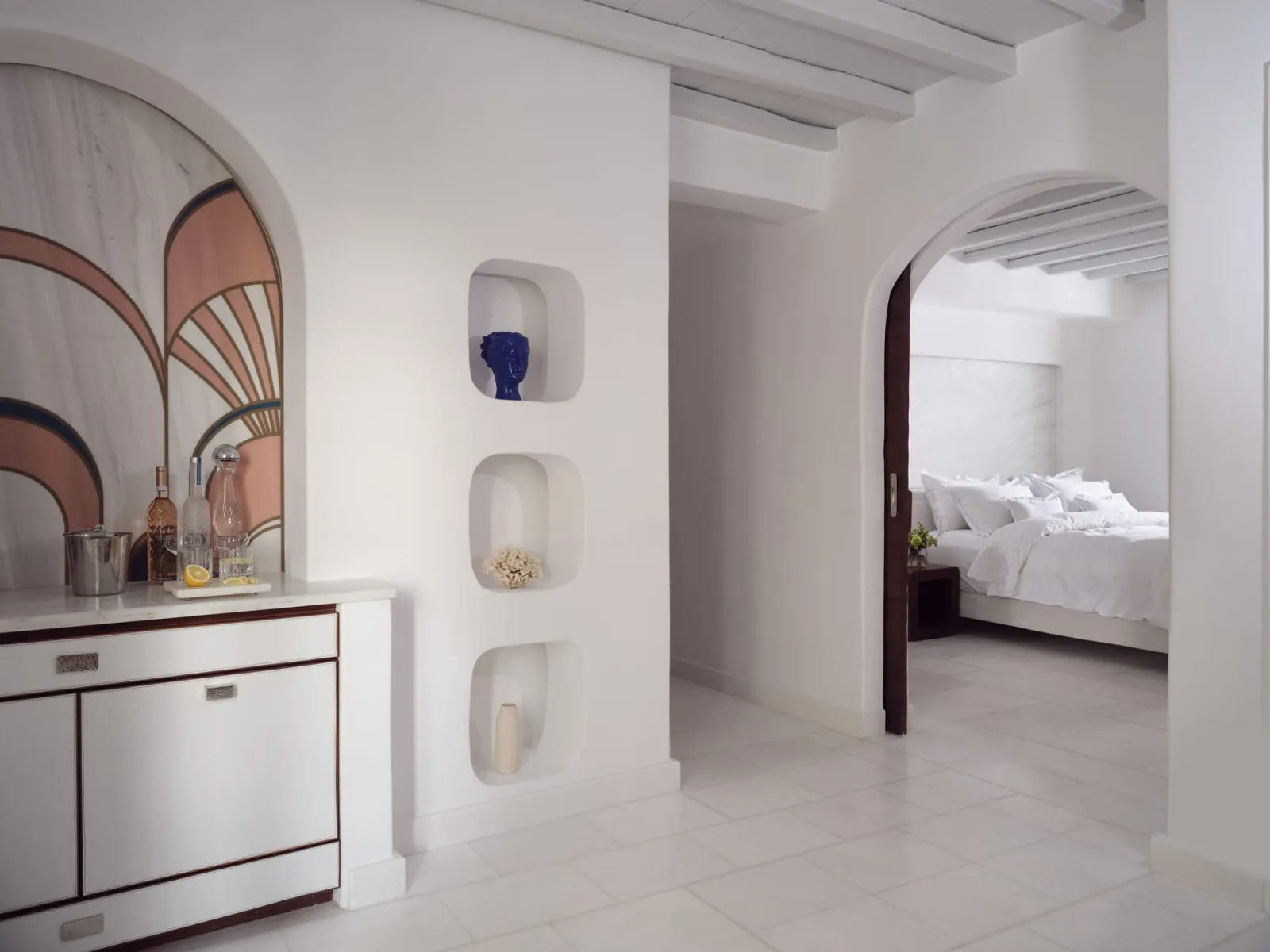 Junior Suite Courtyard View