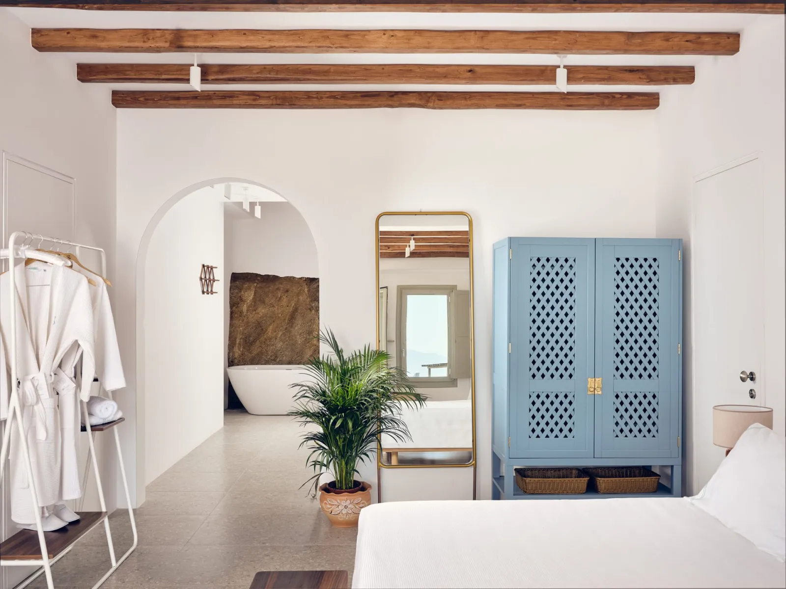 Hilltop Sea View Suite Private Pool | 250m from Belvedere Hotel | Shuttle Included |